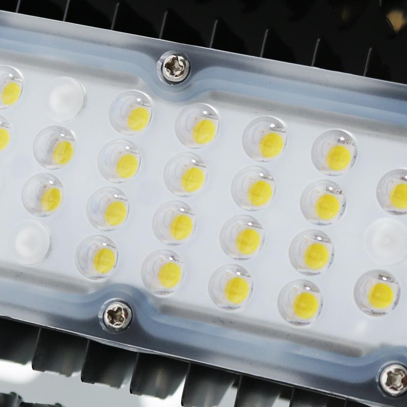 Proiettore LED modulare 500W chip LUMILEDS 62500Lm per campi sportivi