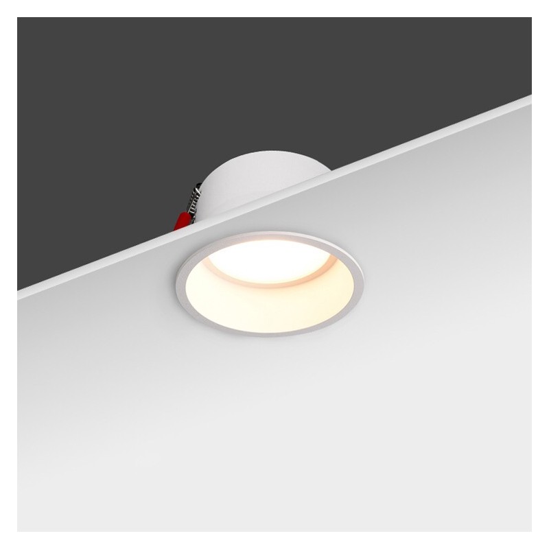 Spot encastrable LED 8W CCT Sélectionnable UGR17 Puce OSRAM IP54 880Lm