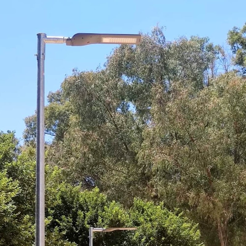 Farola solar LED 120W PRO Bridgelux 2600Lm con sensor radar