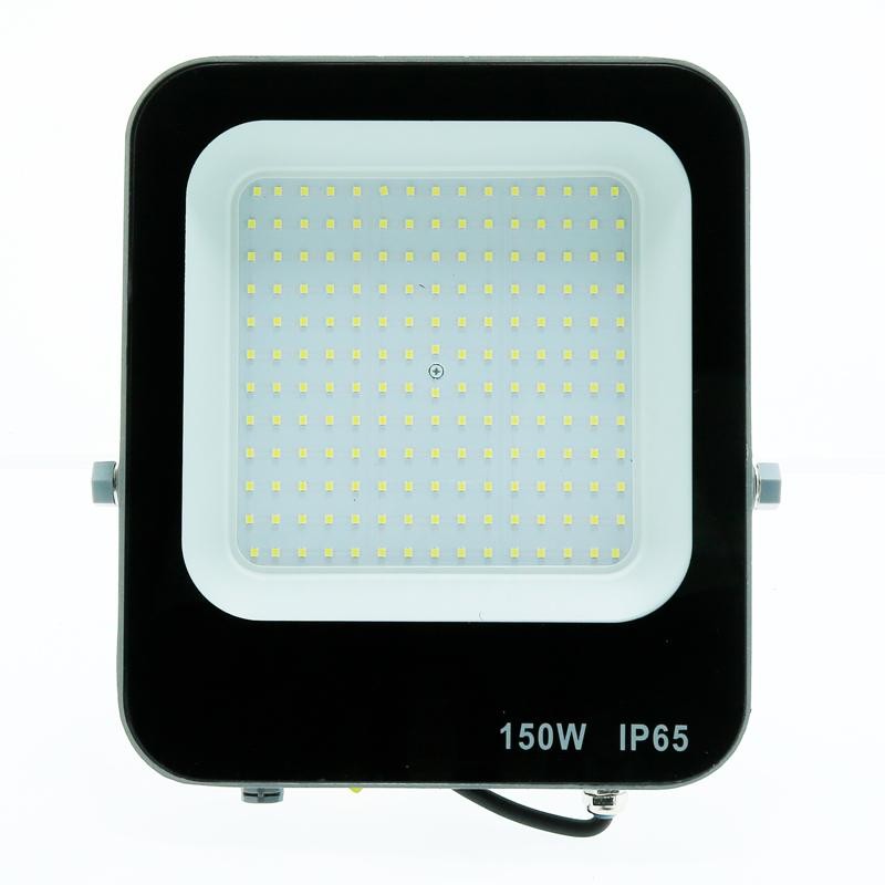 Projecteur LED 150W dimmable puce OSRAM 18000Lm IP65