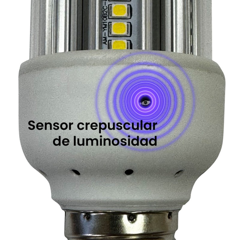Ampoule LED E27 8W avec capteur crépusculaire 1100Lm