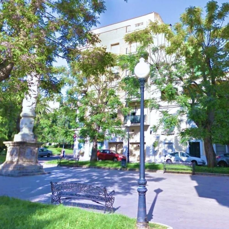 Farola vial GRAN VÍA opal para lámpara LED E27