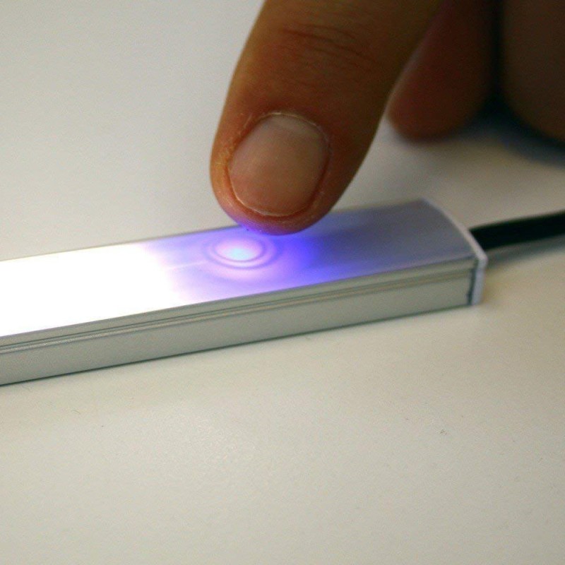 Mini interruttore touch dimmer per strisce LED 12/24V su profilo