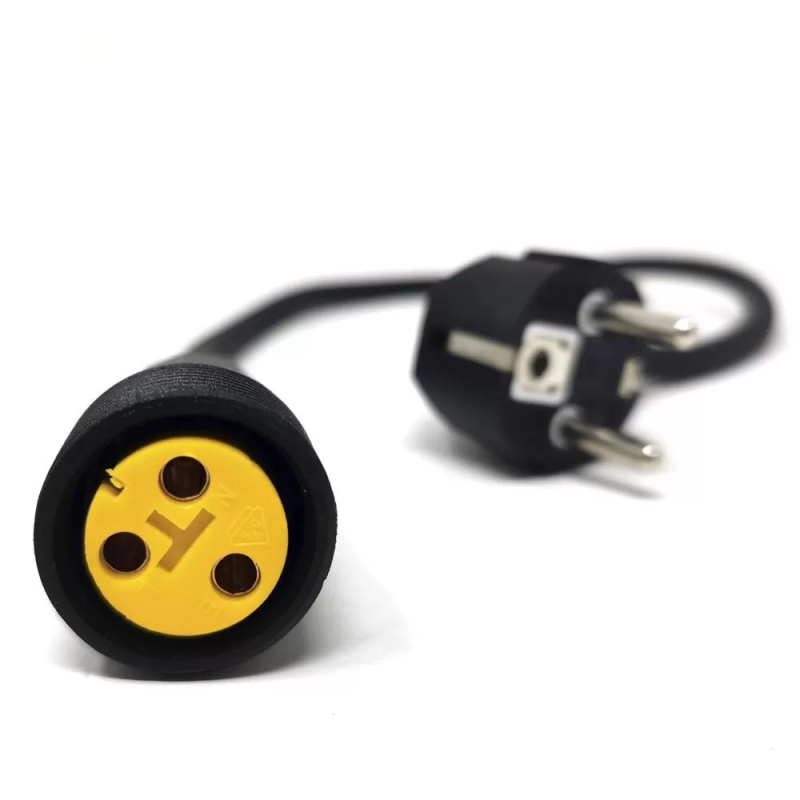 Spot LED pour spectacles 90W RGBW DMX IP65