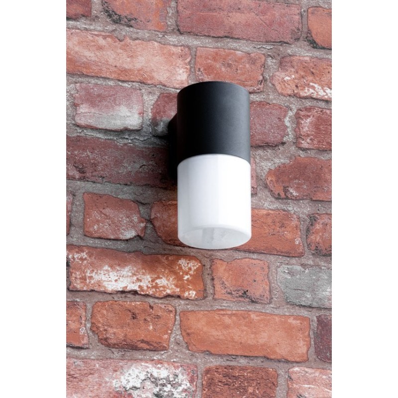 Aplique de pared CORTA E27 IP44